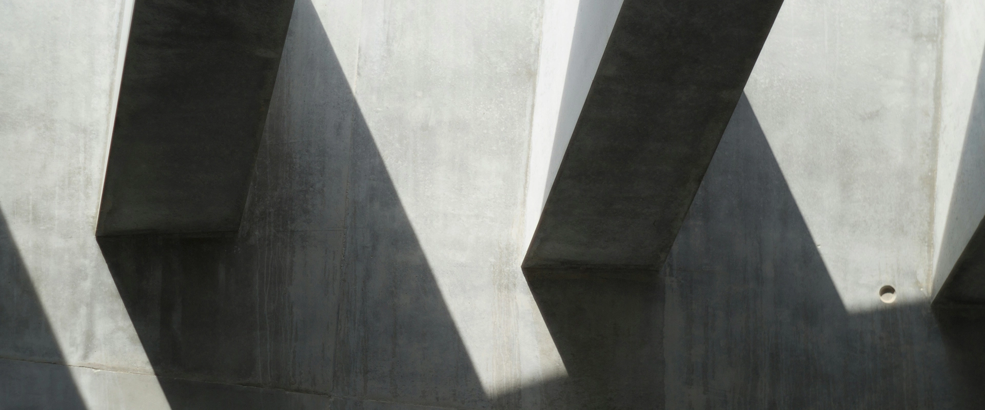 Làm thế nào để phân biệt giữa rượu có nguồn gốc giữ lại độ sụt trung bình và rượu có nguồn gốc giữ lại độ sụt cao?